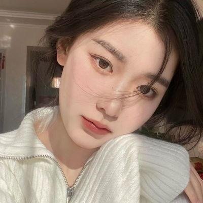 伴游女王